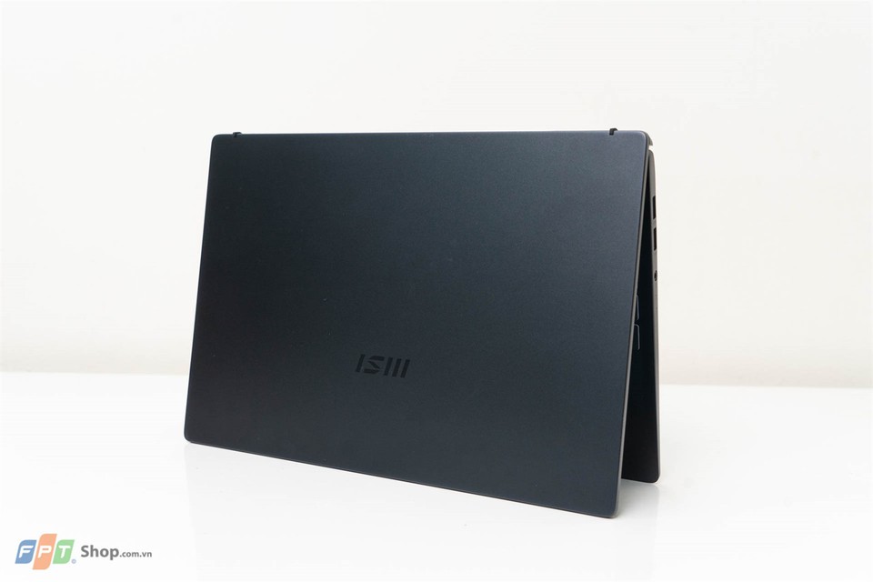 Laptop MSI Modern 14 B11MOU-1031VN i7-1195G7/8GB/512GB/14"FHD/Win11